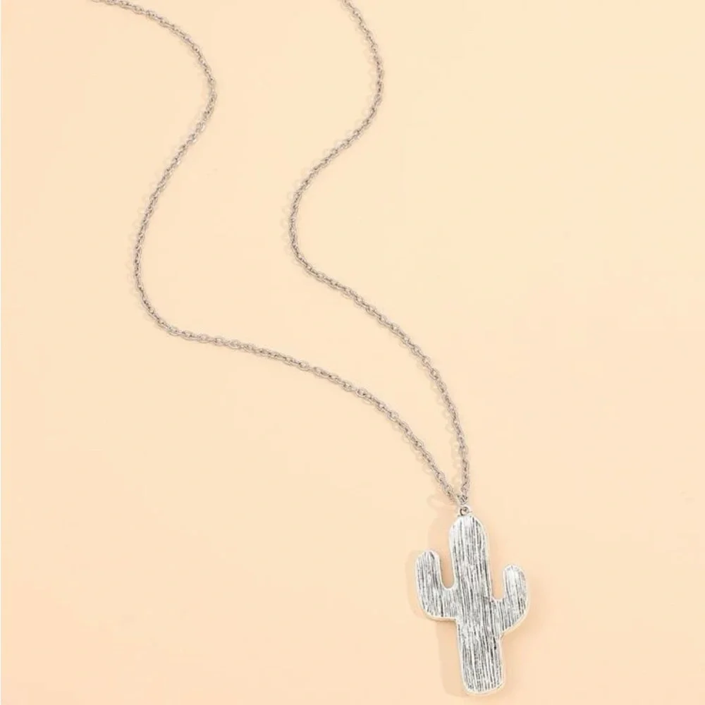 Turquoise Cactus Necklace - L 18.1-20.1 - Picture 2 of 3